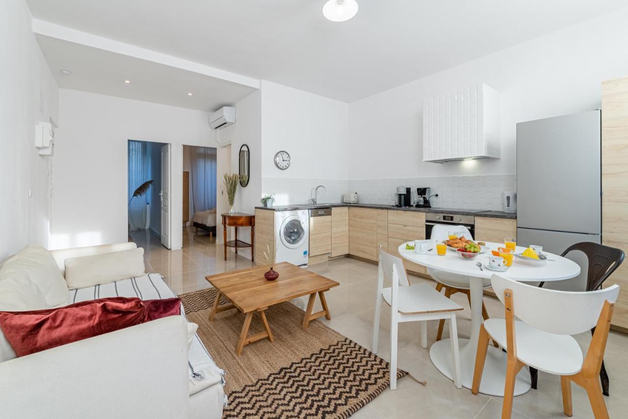 Le Borely: Appartement Climatise Avec 2 Chambres, A 800M De La Plage Marseille Eksteriør billede